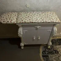 میز اتو و چرخ خیاطی