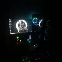 سیستم کامپیوتر گیمینگ حرفه‌ای کاملا نو همراه کارتن