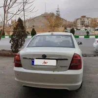 ماشین لیفان 520i