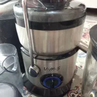 آبمیوه گیر