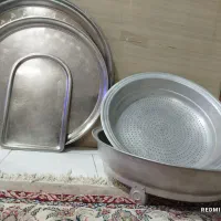 تعدادی سینی استیل و آبکش روحی قدیمی