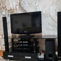 یک عدد تلویزیونLG