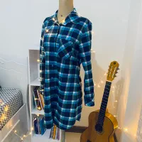 تعدادی لباس مانتو هودی پالتو حراج بعلت مهاجرت ۲۰۰|لباس|کرج, عظیمیه|دیوار