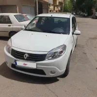 رنو ساندرو اتوماتیک مدل ۹۶