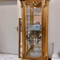 ویترین و ساعت