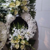 استند گل برای مراسم ختم، ۲ متری