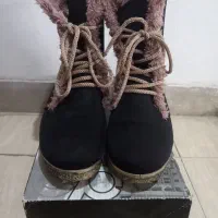 کفش زنانه و مردانه