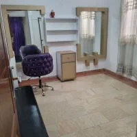 اجاره 1 اتاق 1میزناخن وتعدادی صندلی درسالن زیبایی|اجارهٔ دفتر کار، اتاق اداری، مطب|تهران, جنت‌آباد مرکزی|دیوار