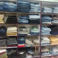 قفسه و پیشخوان ام دی اف فروشگاه کارکرده بسیار تمیز