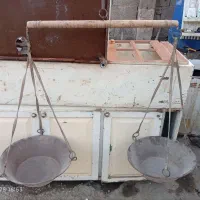 *کهنه* قپان قدیمی|کلکسیون اشیاء عتیقه|فلاورجان, |دیوار