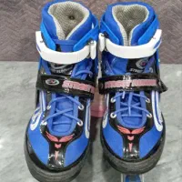 کفش اسکیت در حده نو دوماه نیست خریداری شده