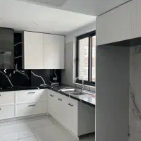 آپارتمان 132 متری / دانشگاه / نوساز خام / کد A266