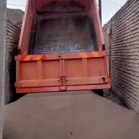 حمل شن ماسه شسته خاک برداری تخریب ساختمان