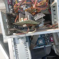 فروش وخریدکیس ومانیتور خراب سالم ازسراسرتهران