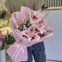 دسته گل لیلیوم سوگل کد ۱۷۹۶ گلاریس