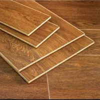 جمع آوری پارکت کفپوش چوبی دست دوم و نو