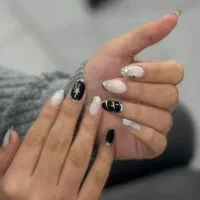 سالن تخصصی ناخن هدیه‌ بیوتی|خدمات آرایشگری و زیبایی|چمستان, |دیوار