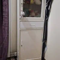 کمد چوبی ویترینی دار