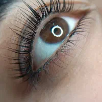 لیفت و لمینت مژه و ابرو ، بوتاکس تراپی