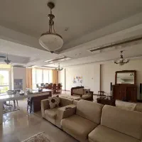 ۲۰۰ متر ،واحد جنوبی رو به افتاب، ۶ ساله ،بوستان ها