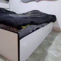 تخت دو نفره