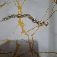 دستبند بسیار شیک ونو اصلا استفاده نشده