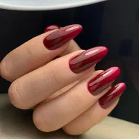 تخفیف کاشت ناخن به مدت محدود ۲۳۰ تومن