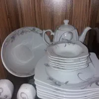 سرویس چینی توس ۵۸ تیکه  و فلاسک چای نو|ظروف سرو و پذیرایی|ارومیه, |دیوار