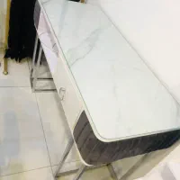 فروش دوعدد میز ناخن درحد نو|آرایشگاه و سالنهای زیبایی|کرمان, |دیوار