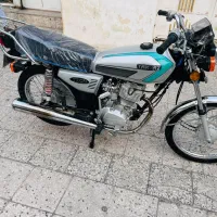موتور سیکلت هندا ۱۲۵ تک تاز