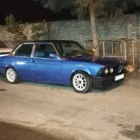 بی ام و ۳۲۰ کلاسیک ۲ در  E21