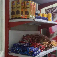 فروشنده خانم