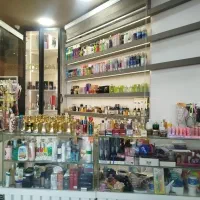 فروشندگی عطرو ادکلن و عروسک وپاستیل