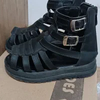 صندل دخترانه