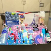 باکس هدیه روز دختر پک هدیه