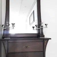 آیینه کنسول و شمعدان