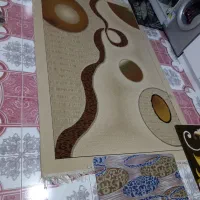 تعدادی لوازم خانگی بفروش می‌رسد.