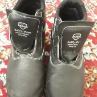 کفش ایمنی|کیف، کفش، کمربند|دهدشت, |دیوار