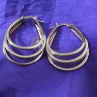 گوشواره طلا به وزن 5/8تقریبا