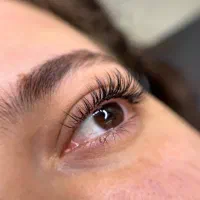 آموزش تخصصی اکستنشن مژه و لیفت|خدمات آرایشگری و زیبایی|قم, ولیعصر|دیوار