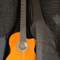 گیتار طرح یاماها c80