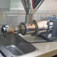 دستگاه صنعتی روغنگیری کالیبر ۸۵ (کلد پرس)|ماشینآلات صنعتی|کرمان, |دیوار