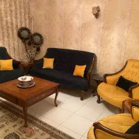مبل و میز وسط