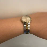 ساعت در حد نو