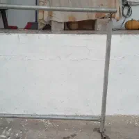 چهار چوب فلزی برای بافتن تابلو فرش