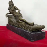 مجسمه برنز زن مصری کلوپاترا برنزی