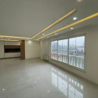 آپارتمان 98 متری طبقه اول