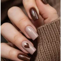 کاشت ناخن تخصصی فقط۲۹۰t