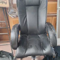 صندلی چرخدار و مدیریتی