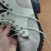بوت تمام چرم مردانه سایز۴۳ قیمت ۸۰۰ تومن